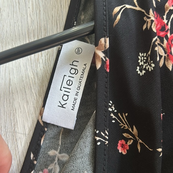 CUTE FLORAL SKATER DRESS WITH FRONT TIE - Picture 4 of 6